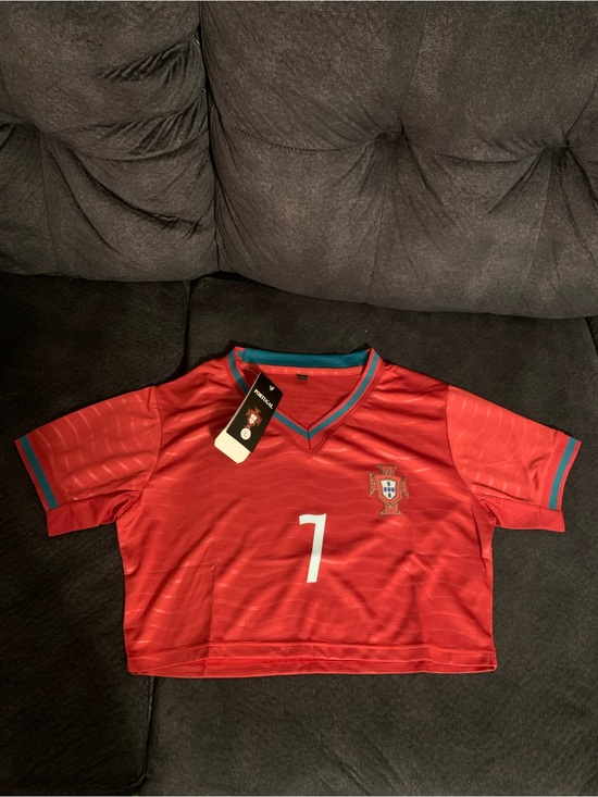 Tops - NWT- Portugal Crop Top
Woman's Jersey - Size XL